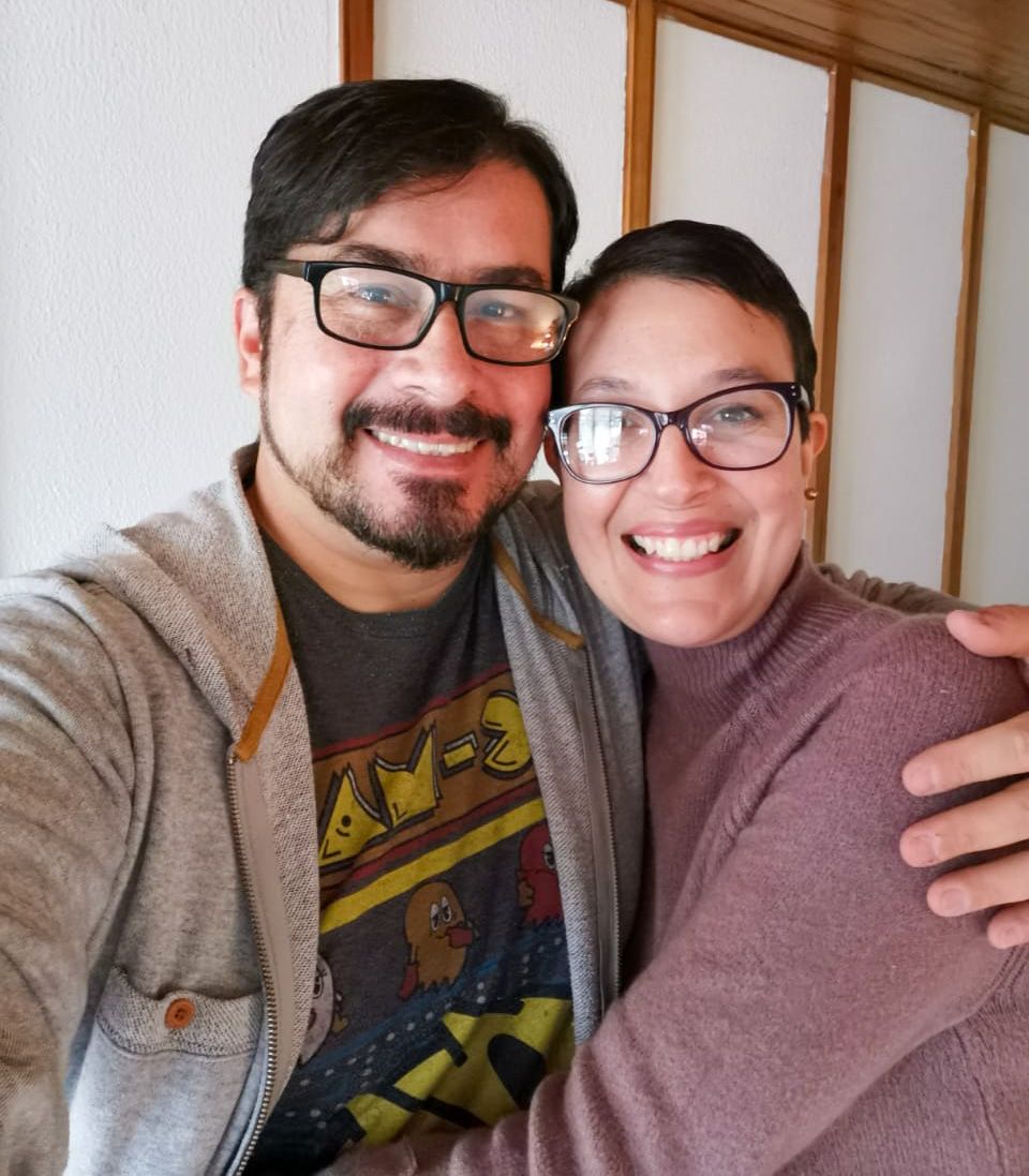 Alejandra con su esposo, en una foto que según dice: "le gusta mucho"
