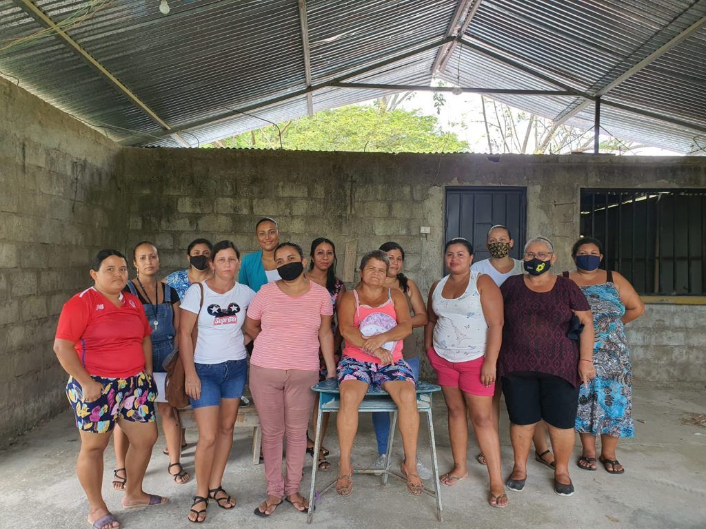 La población beneficiada mayoritariamente es rural y jefas de hogar