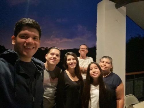 La pandemia no ha podido detener a Esteban y su familia