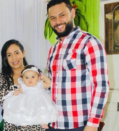 Rebeca y su esposo David, disfrutan día a día el tiempo en familia. Valorando cada minuto. 