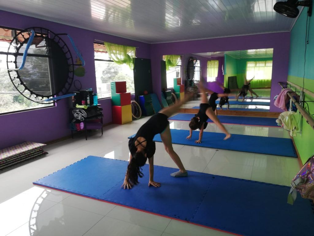 La Academia Gymove su ubica en Concepción de Tres Ríos