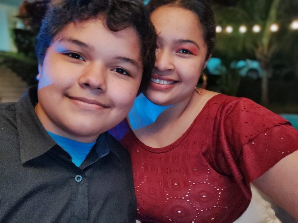 Priscilla y Jeffrey hablan todos los días desde Nicaragua, con su mamá en Costa Rica
