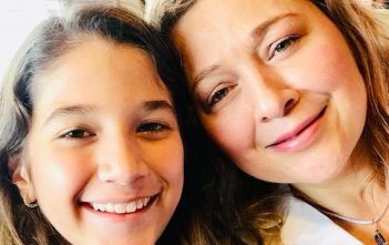 Marcela encontró a su hija sumergida en tanque de agua, los médicos dijeron que sobreviviría, pero ella se aferró a su fe