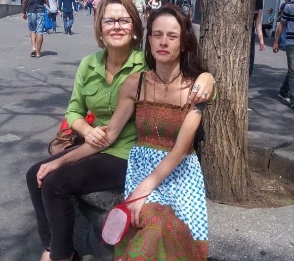 "Desearía devolver el tiempo y abrazarla", dice la madre de Nathalie