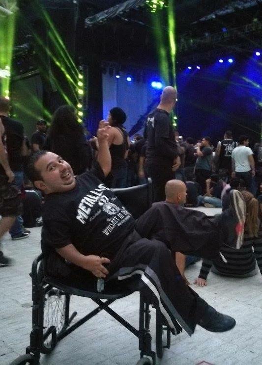 Tury es amante del rock y vive la vida plenamente