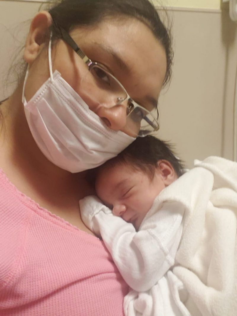 Axel fue diagnosticado con COVID-19 a los 14 días de nacido