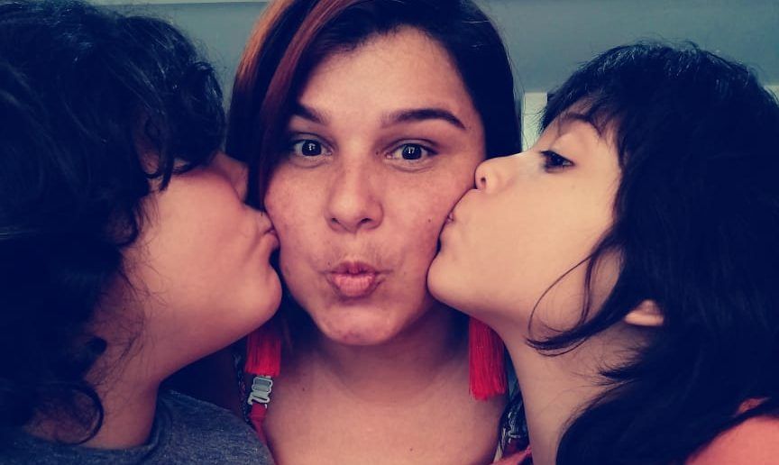 "Los gemelos están fascinados en la Escuela de Playas del Coco. Todos nos hemos hallado" Melissa Flores