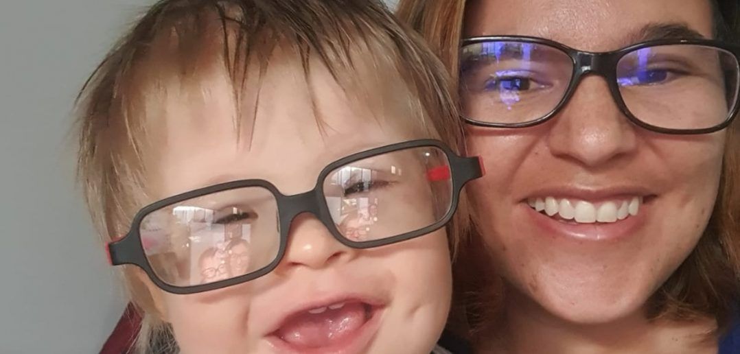 Santi y Carina hacen un equipo unidos por un amor poderoso de madre e hijo