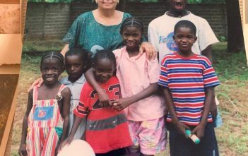 Esta costarricense tiene 10 hijos, entre biológicos y adoptados