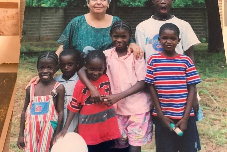 Esta costarricense tiene 10 hijos, entre biológicos y adoptados