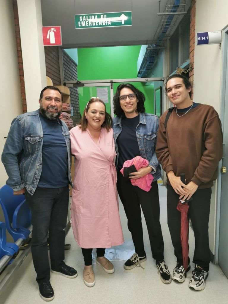 La red de apoyo de Patricia en la que están de primeros sus hijos, la ayudó a superar cada etapa del cáncer