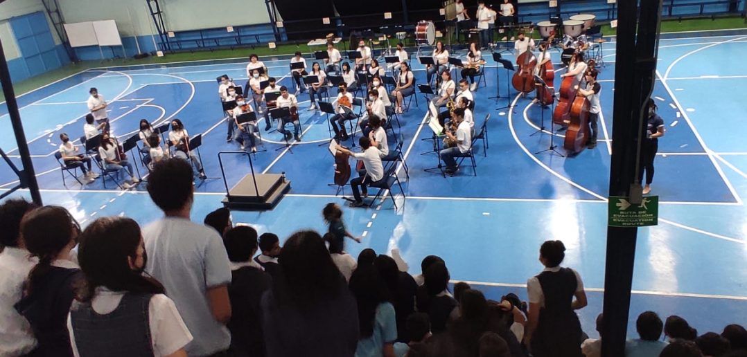 La Orquesta de Mata de Plátano quiere ir a Italia