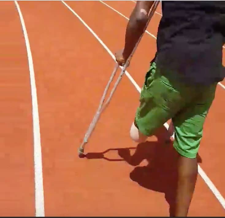 El atleta costarricense sigue luchando