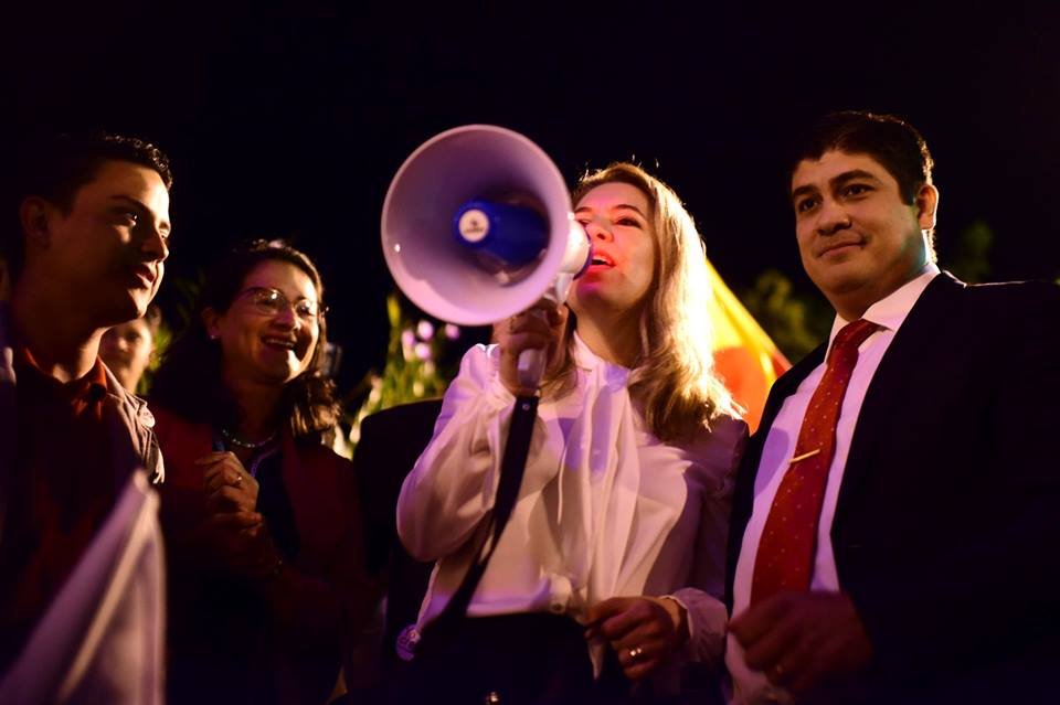 Claudia Dobles, esposa de Carlos Alvarado del PAC, resumida en frases