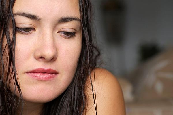 Una mujer divorciada teme estar cometiendo errores que la hicieron salir de otra relación