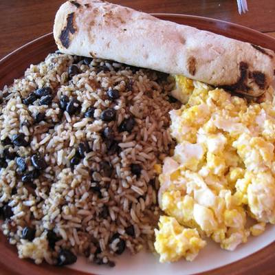 La CCSS recomienda el arroz y los frijoles en la dieta de los niños