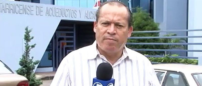 Greivin Moya tiene 3O años de ejercer el periodismo.
