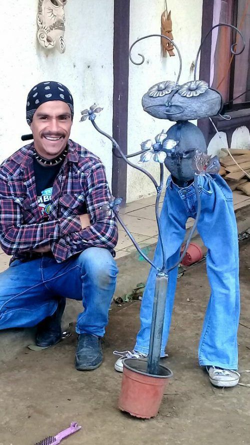 Vinicio ha enfrentado la pandemia con sus hormigas