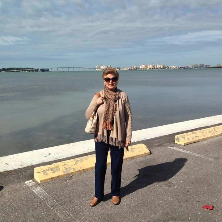 En State Island temen la llegada del Huracán Irma
