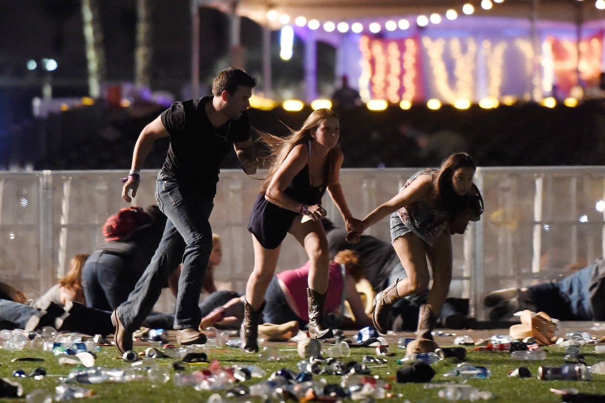 Héroes y heroínas en Las Vegas corrieron a ayudar a los demás