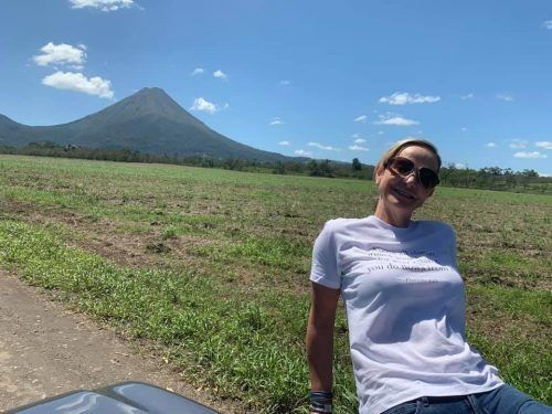"Te extrañaré", le dicen sus amiga a Luisa Cedeño