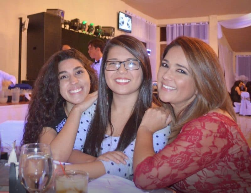 Mauren Salguero "la tía" es madre de dos hijas