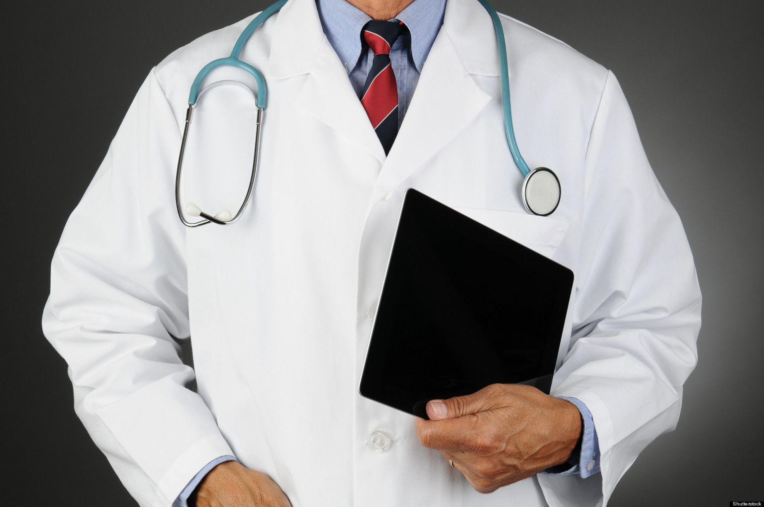 El Hospital San Juan de Dios debe amonestar a uno de sus jefes