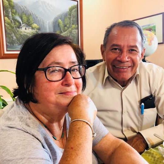 Doña Melba es el alma de "Casa de pan" con sus más de 1OO hijos.