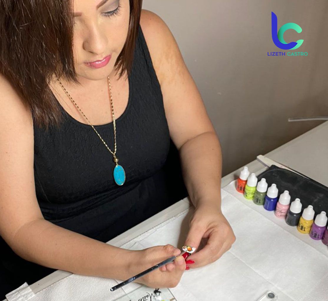 Michelle es técnica en belleza gracias a que su mamá siempre la impulsó