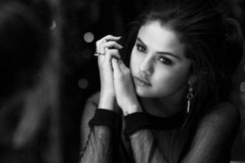 Perderte para amarme, canta Selena Gómez