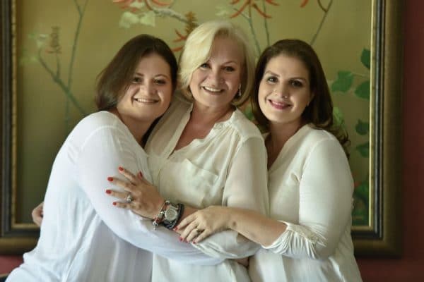 Sylvia Blanco tuvo a su primer hija a los 18 y un año después a la segunda