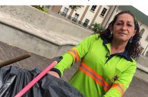 Flor y sus compañeras tienen a cargo la limpieza de la capital
