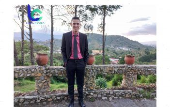 Angelo en su baile de graduación